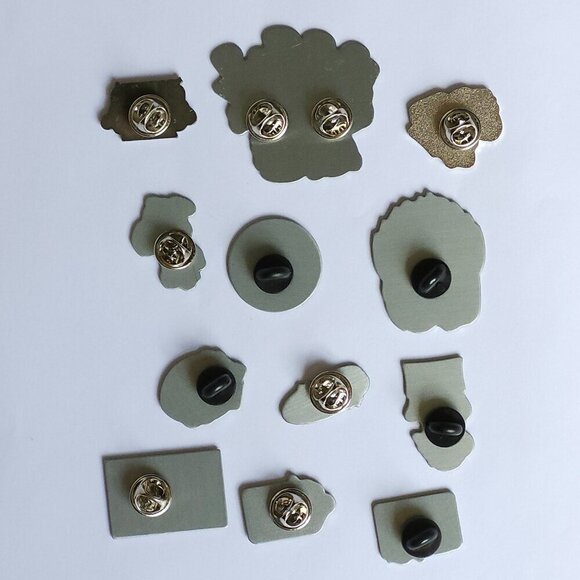 CUTE PET SMART Employee Pin Lot of 12 BNIP - Picture 2 of 2